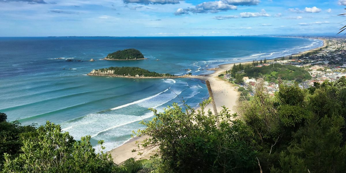 Mount Maunganui main beach in the Bay of Plenty on a sunny day